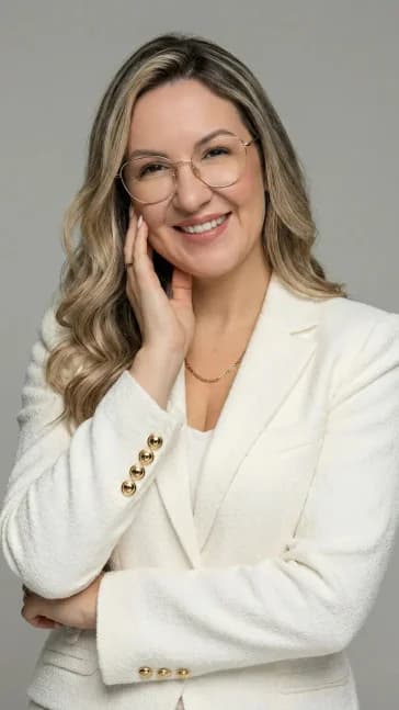 Transformação de selfie em foto profissional 4K com IA — Retratou