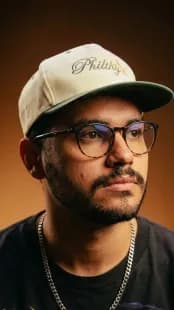 Ensaio fotográfico casual gerado com inteligência artificial